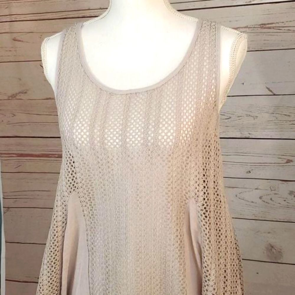 Entro, Open Knit Ruffle Hem Tank, Small - Picture 3 of 7